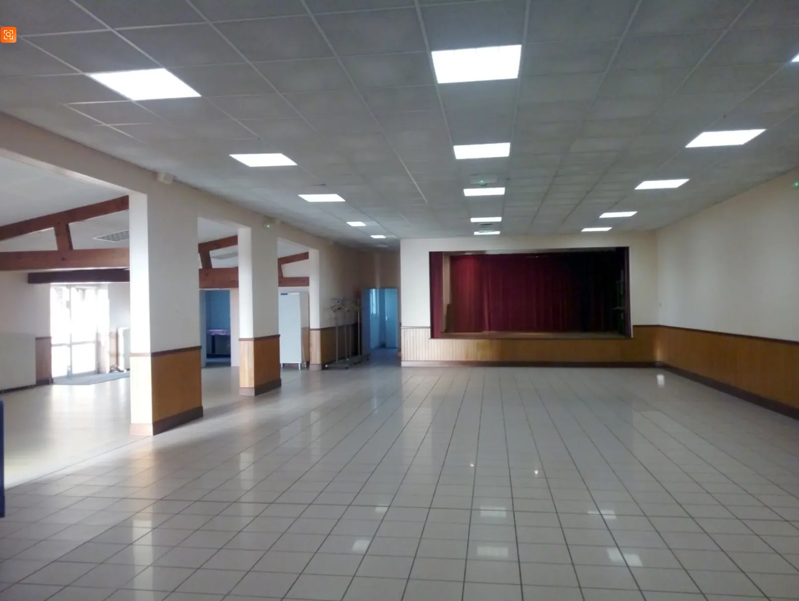 Salle des fêtes de Marcilly-la-Campagne - photo 8